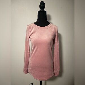 Cuddl duds double plus velour pink top small